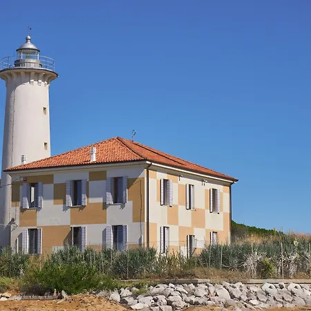 Two Level Attic With Sea View Terrace Appartamento